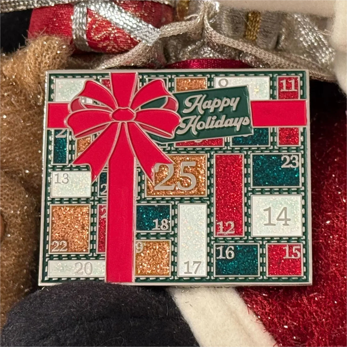 Happy Holidays Geocoin