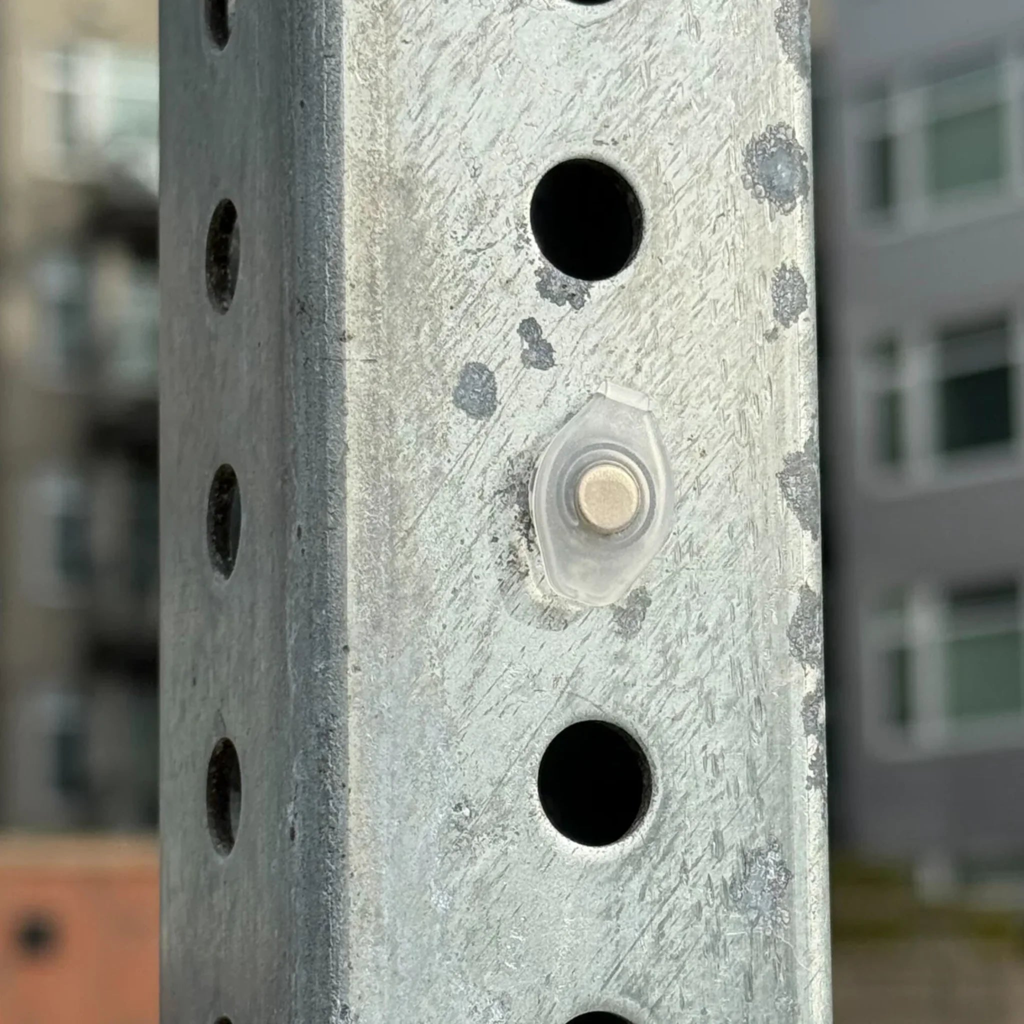 Magnetic Nano Tube Geocache Container – Clear